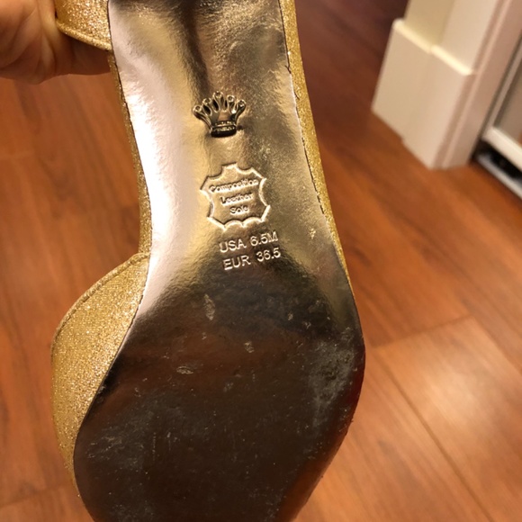 Gold Nina shoes - Picture 4 of 4